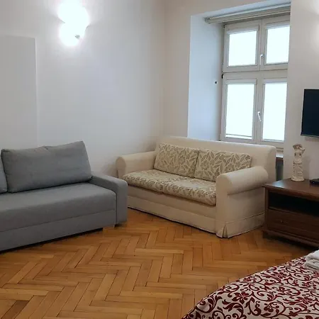 For Budget * Cracovia