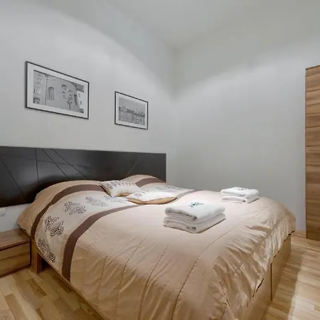For Budget Apartament *